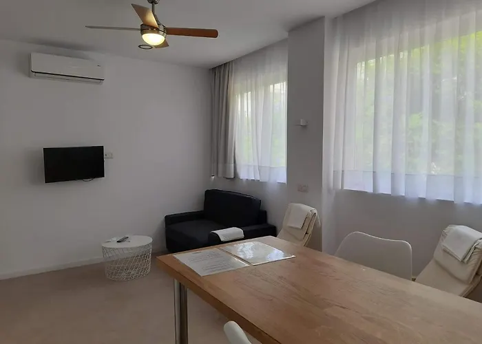 Suites Marina Otel Valensiya