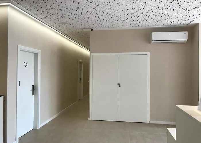 Suites Marina Otel Valensiya